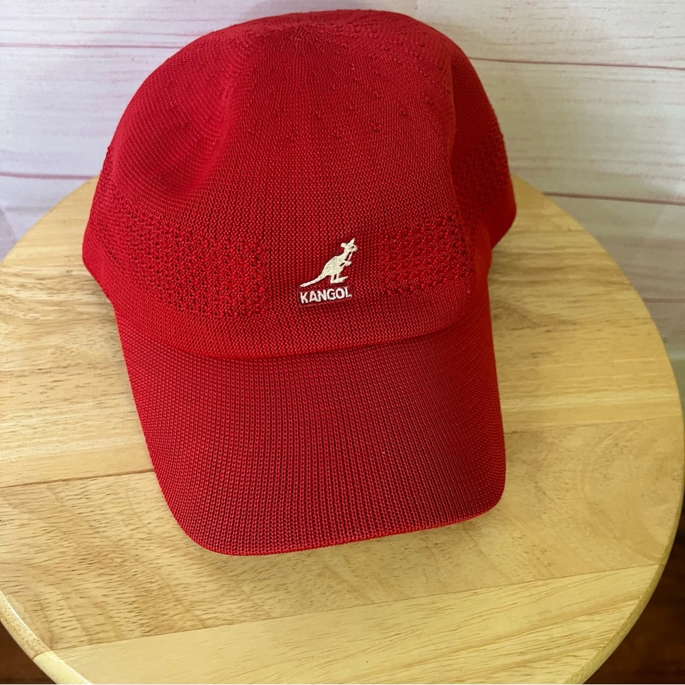 Kangol Red Tropic Ventair Space Cap Size Small‎